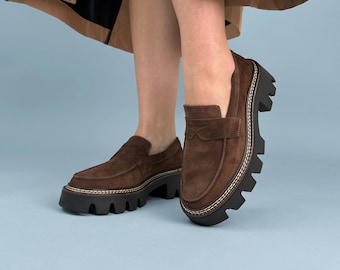 Bruna mockaplatåloafers för kvinnor, grova pennyloafers, handgjorda vardagsskor i läder