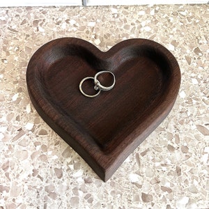 Wooden ring dish, Valentine&#39;s day gift for girlfriend, walnut trinket dish, birthday gift for wife, gift for her, handmade tray