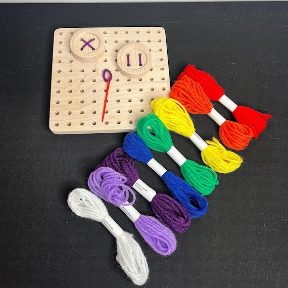 Tabla de coser, aprender a coser, Montessori, vida práctica
