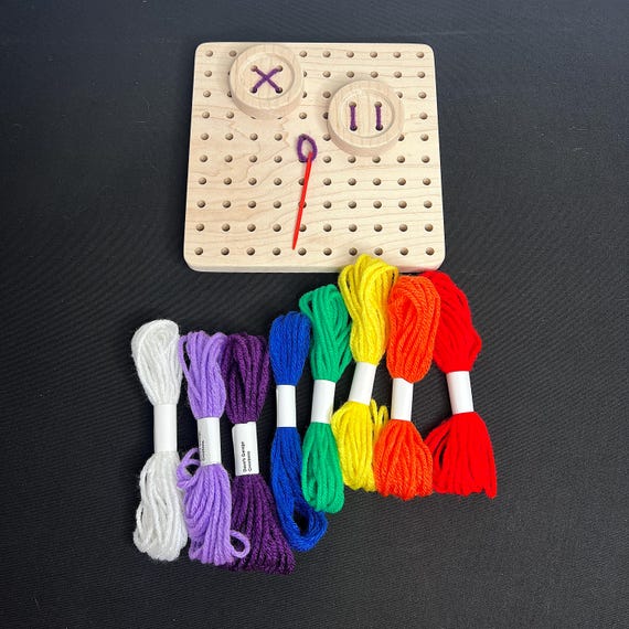 Tablero de madera con cordones, regalo natural para niños