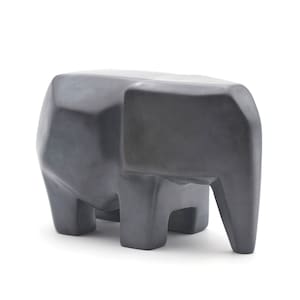 Faceted elephants for decoration or like bookends in different colors グレー