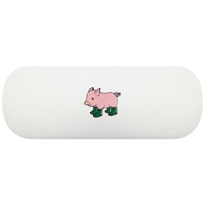 Etui à lunettes rigide Pig In Green Wellies Boots. Cochon dans un étui à lunettes Wellington. Étui à lunettes de lecture pour porcelets. Cadeau d'anniversaire Cottagecore