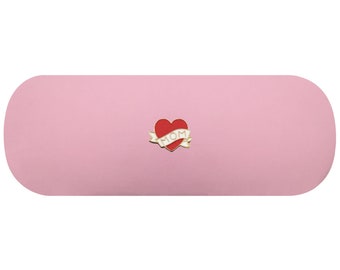 Mom Banner Inside A Heart Hard Glasses Case. Mother's Day Spectacle Case. Women's Reading Eyeglasses Case. Valentine Sunglasses Case Present