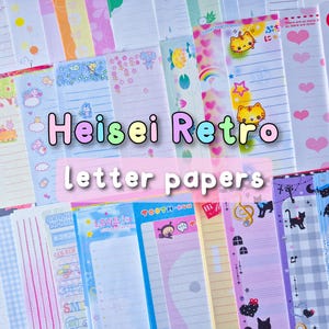 Puede incluir: Una colecci&oacute;n de papeles de carta coloridos con varios dise&ntilde;os, incluyendo corazones, gatos y arco&iacute;ris. El texto "Heisei Retro letter papers" se muestra en la imagen. Los papeles son rayados y presentan colores pastel.