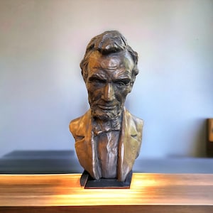 Vintage 1994 President Abraham Lincoln Bust Signed Sculpture