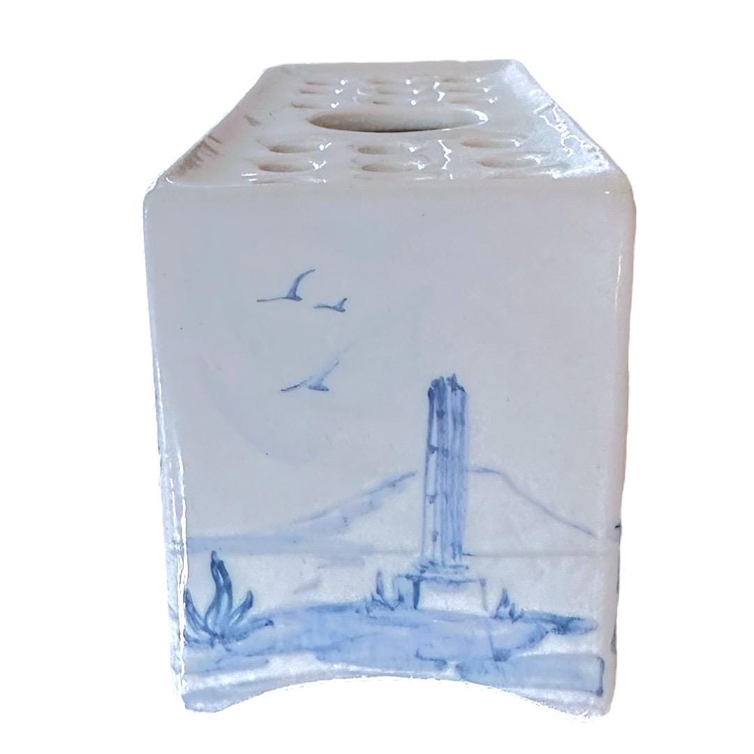 イギリスオックスフォード製デボラ・シアーズ手描きのセラミック花器 イギリス オックスフォード製 デボラシアーズ作 デルフト