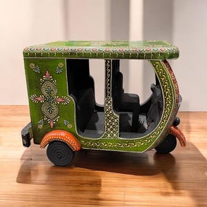 Colorful Large Wooden Rajasthan Handicraft Auto Rickshaw/Tuk Tuk/Souvenir/Figurine/Collectible/Loading tuk tuk