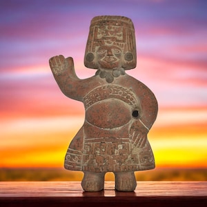 Vintage Mesoamerican Fertility Goddess Statue - Aztec Sculpture Inca Reproduction