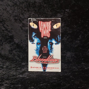 Bloodlines by Janice Harrell - 1994 Vintage young adult fantasy vampire paperback - Vampire Twins series, book 1