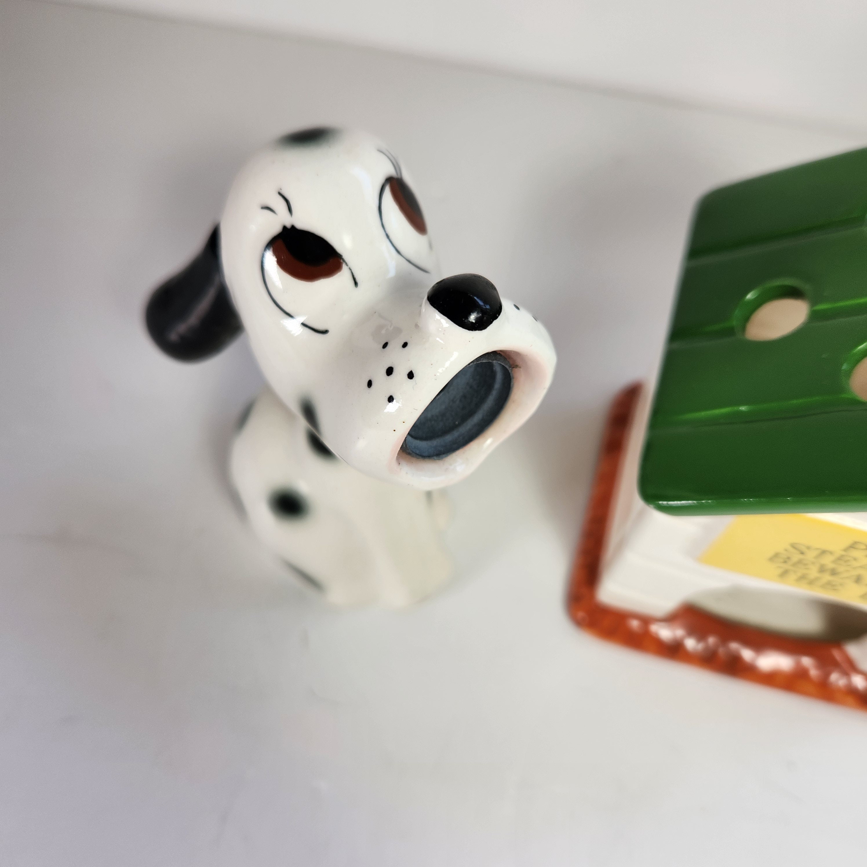 カタチ製作所　ビンテージ Vintage Pencil Sharpener and Holder MCM Dog & Doghouse Bone