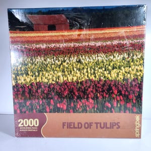Springbok Puzzle Field of Tulips Vintage 2003 Authentic 2000 Interlocking Pieces