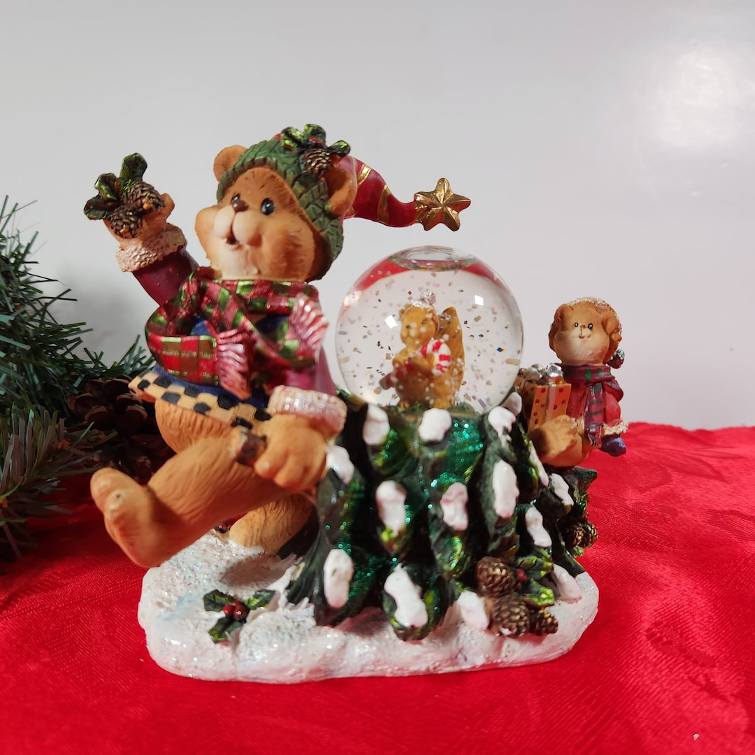 Vintage Christmas Snow Globe Christmas Bears Squirrel