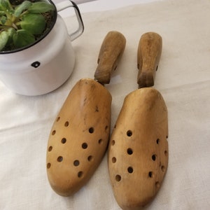 civières darbre à chaussures en bois vintage réglables 1011 Circa 50s 60s image 1