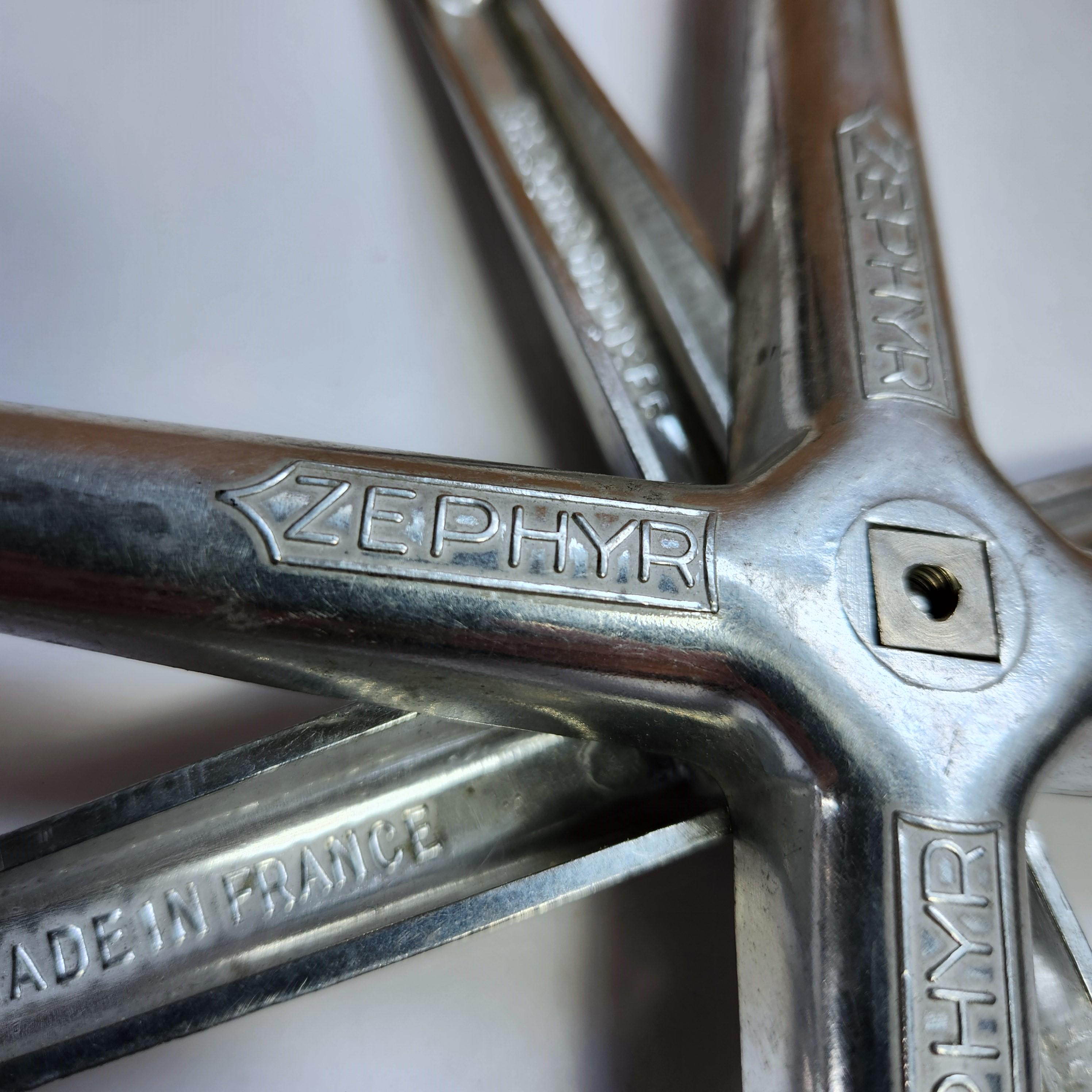Ancien Vintage Presse Alu Tenseur ZÉPHYR Raquette Tennis en