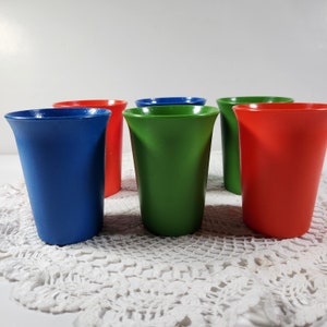 Tupperware NEW Vintage Bell Tumbler SIPPY Cups 7oz Set Of 4 MADE