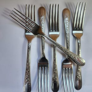 Wallace Brothers Forks Overlaid Pattern Silverplate Set of 6 Dinner Forks