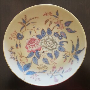 Vintage hand painted large porcelain bowl from China, great condition