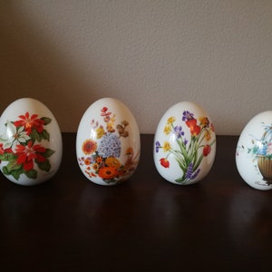 Vintage porcelain Easter eggs (4) from Avon collection and Noritake collection