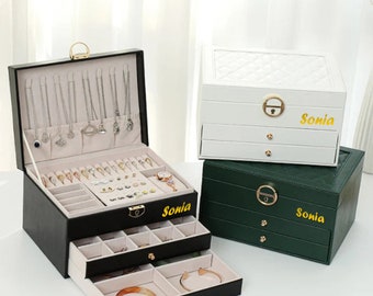 Organisateur de boîte à bijoux pour femmes filles, 3 couches de grande boîte de rangement de bijoux en cuir Porte-vêtements avec serrure, cadeau personnalisé