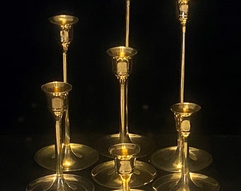 vintage, Chandeliers en laiton, New Old Stock, Mid-Century Modern, Tulip bottom, Set of Seven for Altar or Home Decor