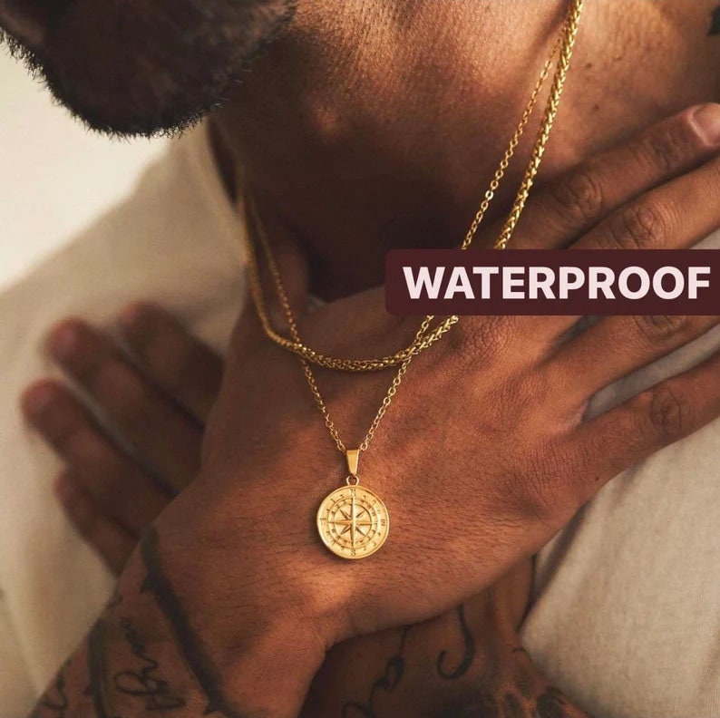 18k Gold Compass North Star Pendant 