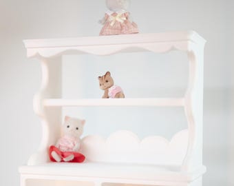 White Coquette Dollhouse Shelf – Miniature Display for Calico Critters