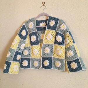 Daisy Granny Square Cardigan PATTERN, crochet pattern, crochet cardigan pattern, granny square pattern, granny square crochet cardigan image 1