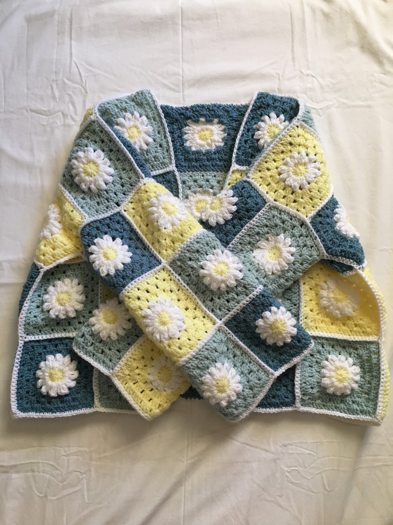 Daisy Granny Square Cardigan PATTERN, crochet pattern, crochet cardigan pattern, granny square pattern, granny square crochet cardigan image 2