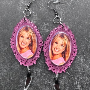 Slasher Britney Acrylic Frame Earrings