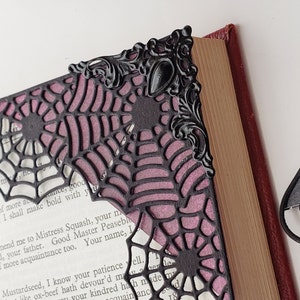 Delicate Gothic Dark Lacey Corner Bookmarks - Halloween Collection - Spider&#39;s Web and Bat Lace