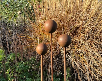 Sphere Stakes x3 | Rusty Metal | Garden Present | Plant Support | Stake