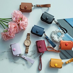 2022 AirPods pro 1 & 2 Classic Cute PU Leather case Cover with Key Chain Strap for Men Women, compatible with wireless charging