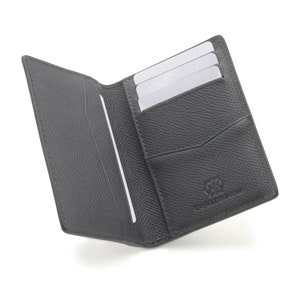 Slim Minimalist Wallet para hombres mujeres, Mini delgado cuero Bifold, Front Pocket Credit Card Holder, Bloqueo RFID, incluyendo caja de regalo (Negro)