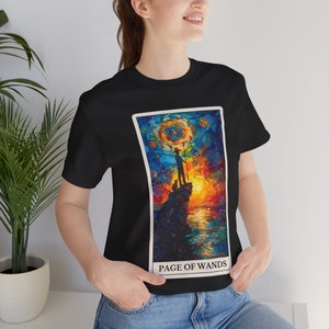 T-shirt in jersey con carta dei tarocchi di Page of Wands