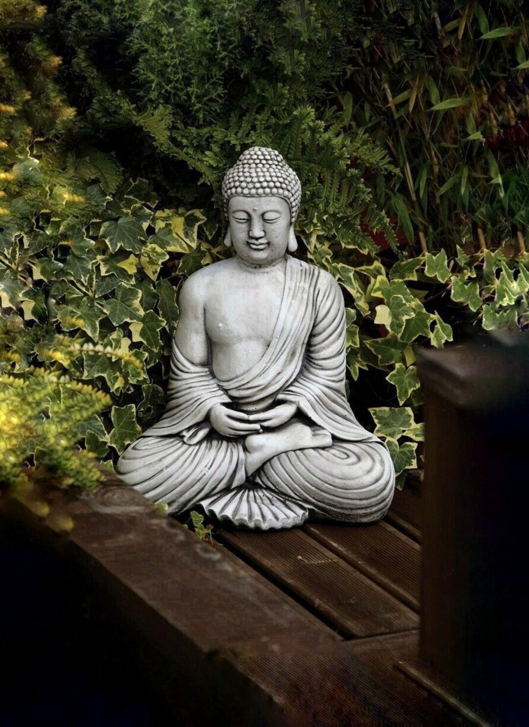 будда шакьямуни. Buddha stones. довольный будда. сад будды коломбо. Buddha ancient statues.