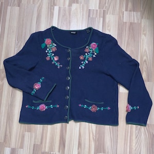 S M L Austrian cardigan wool embroidered knitted folk jacket Austria Bavaria Tyrol Trachten embroidery Octoberfest fashion hand embroidery