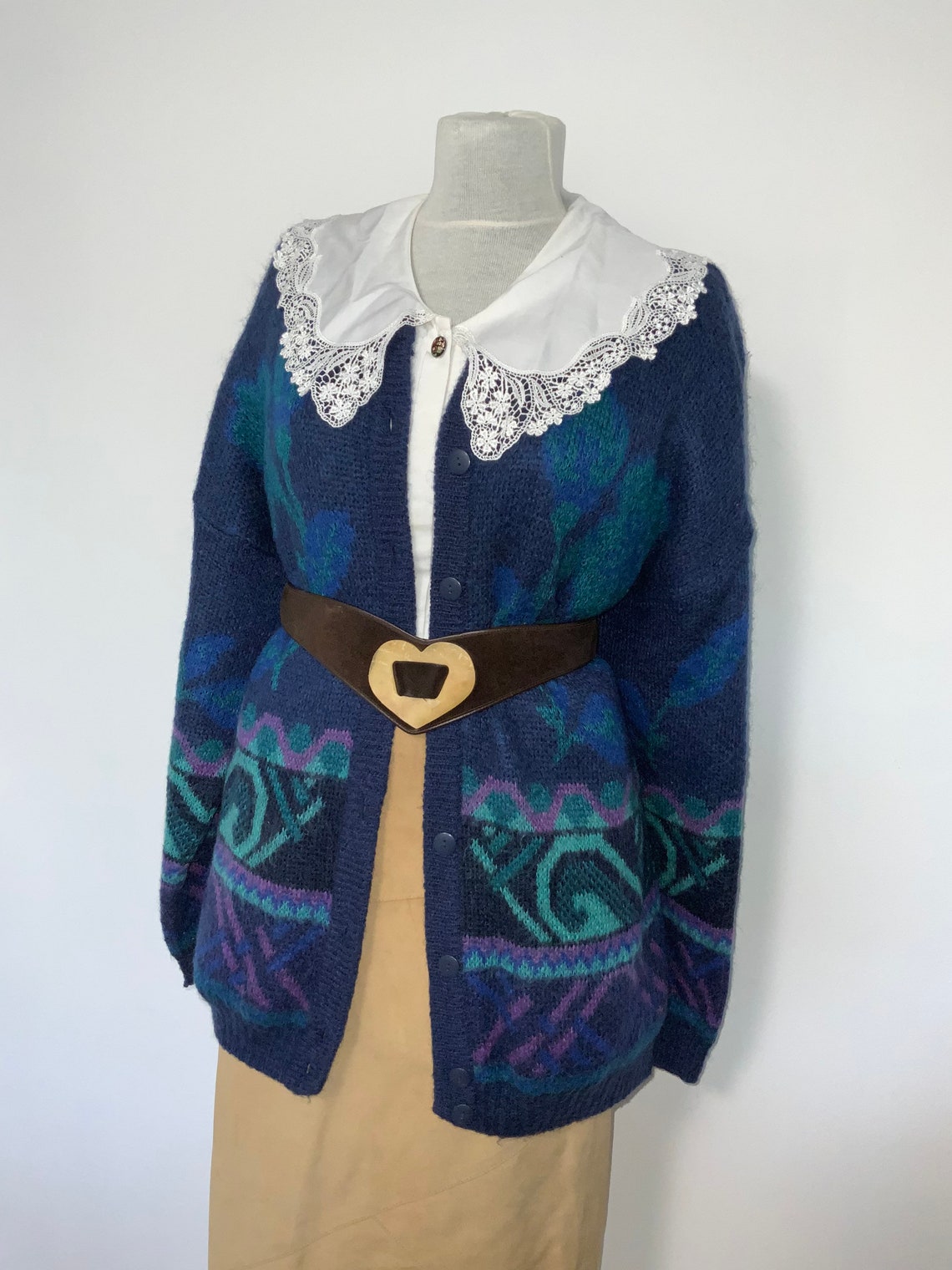 Blue vintage cardigan, novelty cardigan, 80 s cardigan, floral mohair knit cardigan, M L size cardigan, wool vintage cardigan, wool jumper, foto 4 di 5