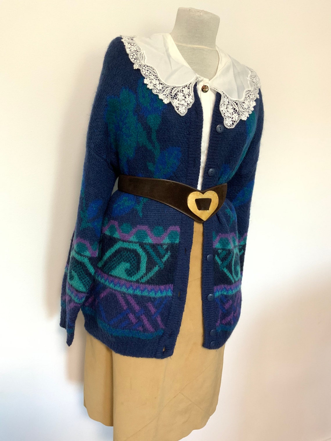 Blue vintage cardigan, novelty cardigan, 80 s cardigan, floral mohair knit cardigan, M L size cardigan, wool vintage cardigan, wool jumper, foto 3 di 5