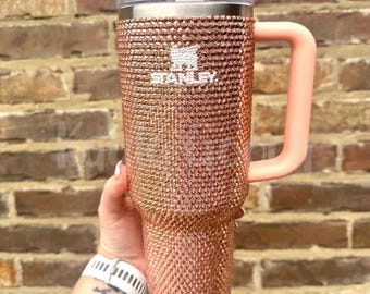 Stanley de 40 oz color melocotón con pedrería completa