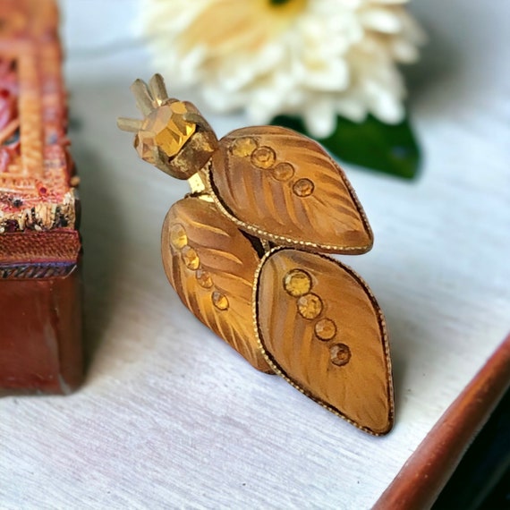 Vintage Frosted Amber Glass Leaves Brooch - 1940s… - image 1