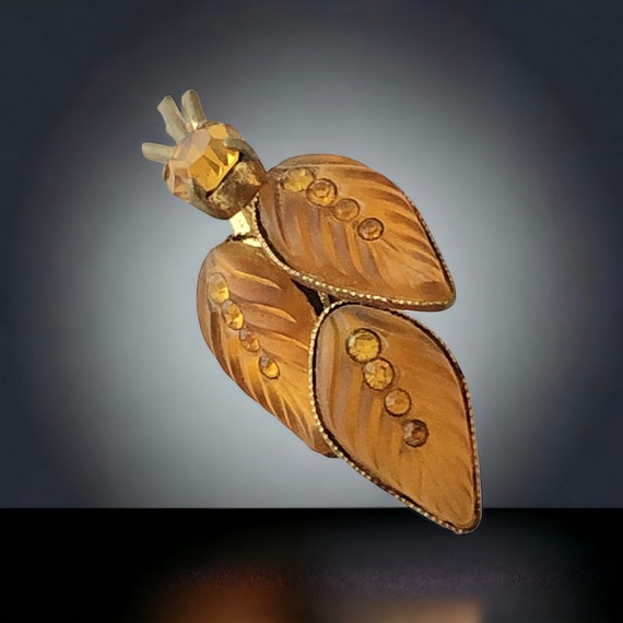 Vintage Frosted Amber Glass Leaves Brooch - 1940s… - image 2
