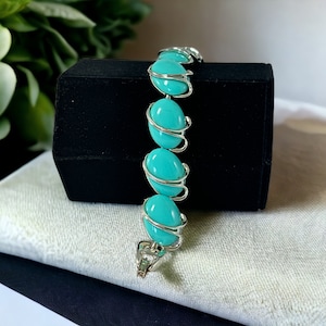 Vintage Aqua Turquoise Plastic Oval & Silver Tone Link Bracelet, Lisner Style Bracelet | 1950s-1960s Thermoset Lucite Modernist Jewelry