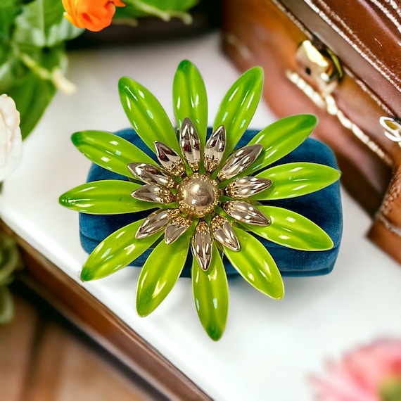 Vintage Sarah Coventry Green Enamel Flower Large … - image 1