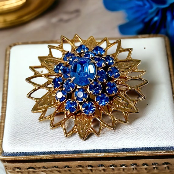 Vintage Sparkling Blue Rhinestones Filigree Flora… - image 6