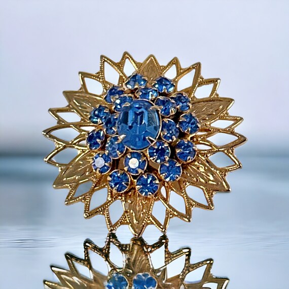 Vintage Sparkling Blue Rhinestones Filigree Flora… - image 8