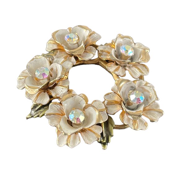 Vintage Coro White Enamel & Gold Tone Flower Wrea… - image 9