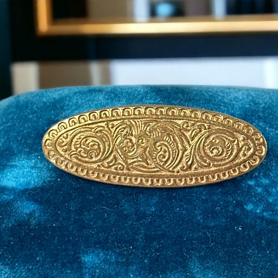 Vintage French Engraved Gold Plated Oval Brooch - image 6