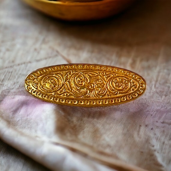 Vintage French Engraved Gold Plated Oval Brooch - image 4