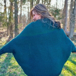 beginner friendly oversized cocoon cardigan crochet pattern