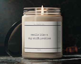 Vela de soja perfumada con humor de enfermera de turno de noche Vegana y 100 % natural 9 oz Nueva enfermera graduada RN Idea de regalo de graduación Agradecimiento divertido